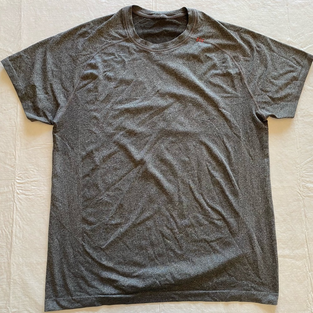 Lululemon Metal Vent Tech Short Sleeve LARGE